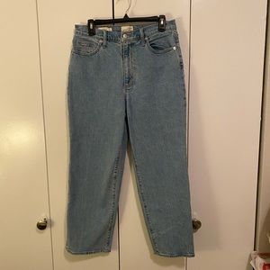 Universal Threads Vintage Straight Light Wash Denim Jeans
